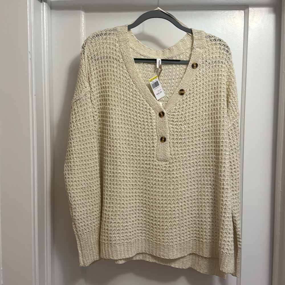 Beige crochet top Brand Wishlist Size Large